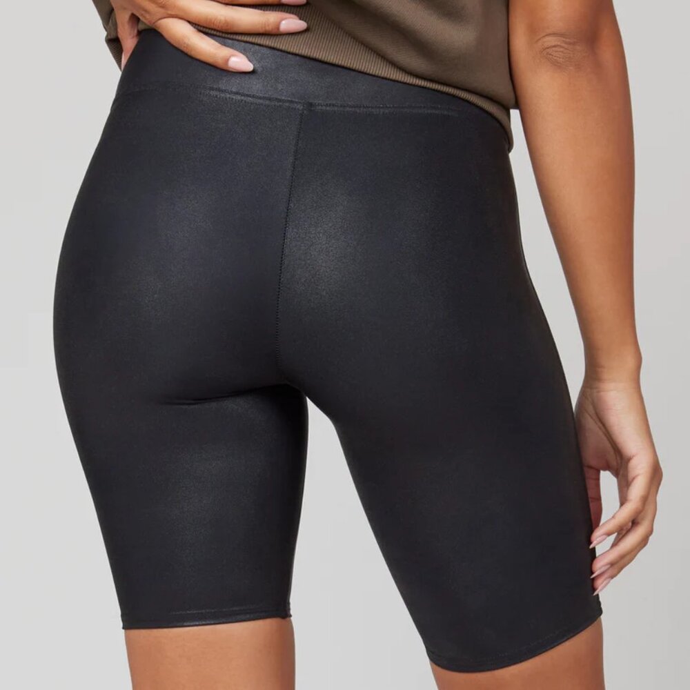 Faux leather shorts, L, Black - Picture 6 of 10